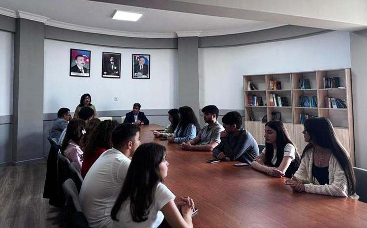 Türk Dünyası İqtisad Fakültəsində Ulu Öndər Heydər Əliyevə həsr olunmuş seminar keçirilib